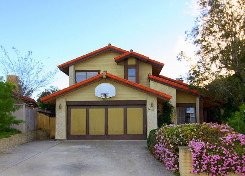 1st image of 14813 Priscilla St