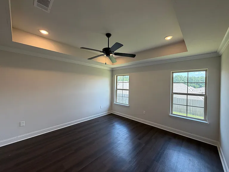 464 Silver Hill Dr — Photo 9