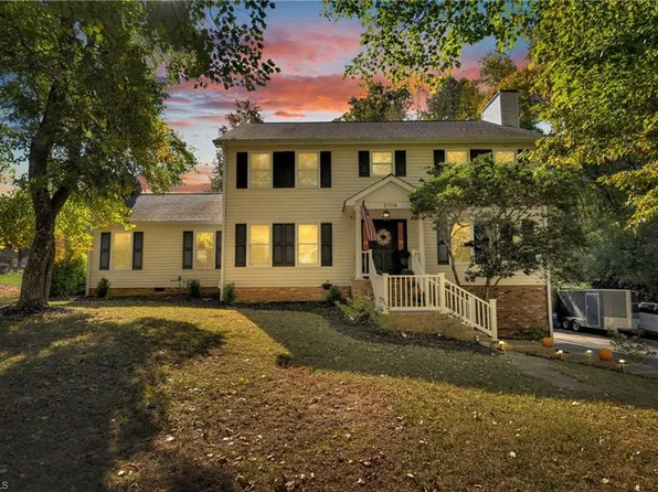 5706 Windworth Dr, Winston Salem, NC 27106