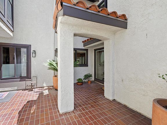 5th image of 2114 Vina Del Mar St
