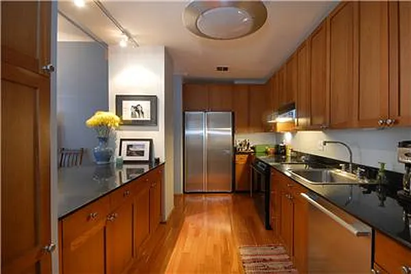 Sold by Warburg | media 2