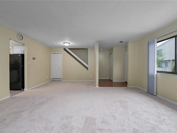 4th image of 3067 Bay Landing Drive #1
