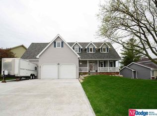 15725 L St, Omaha, NE 68135