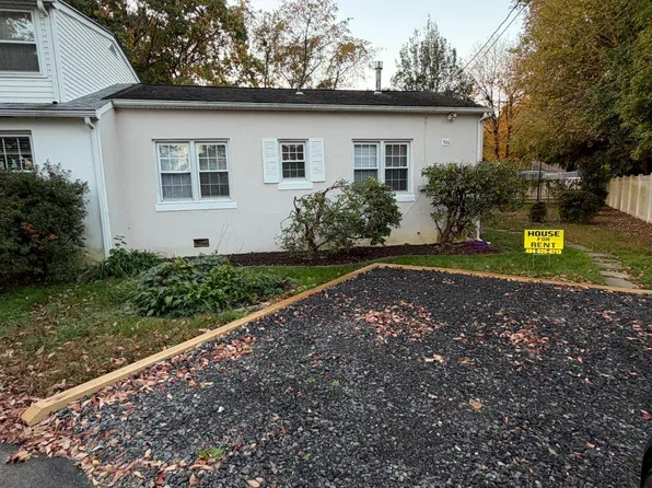 706 Lansing Ct, Wallingford, PA 19086