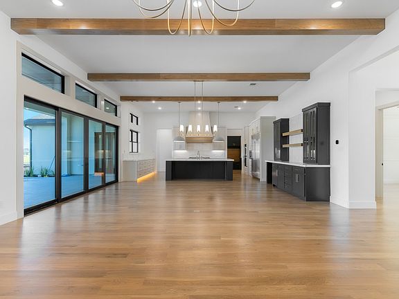 7th image of this home