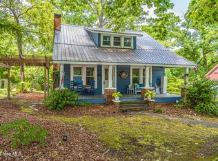 131 N Middleton St, Robbins, NC 27325