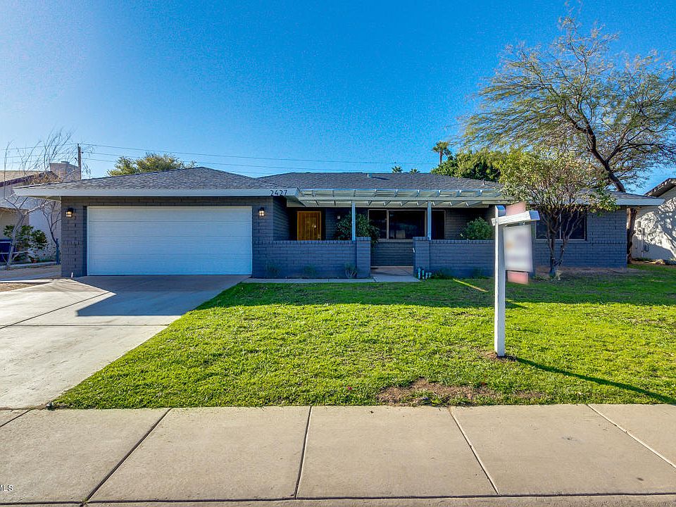 1st image of 2427 E Geneva Dr