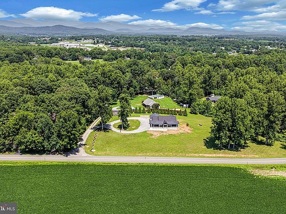 2nd image of 1765 Oneals Rd