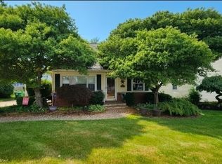 2182 Buena Vista Dr, Wickliffe, OH 44092