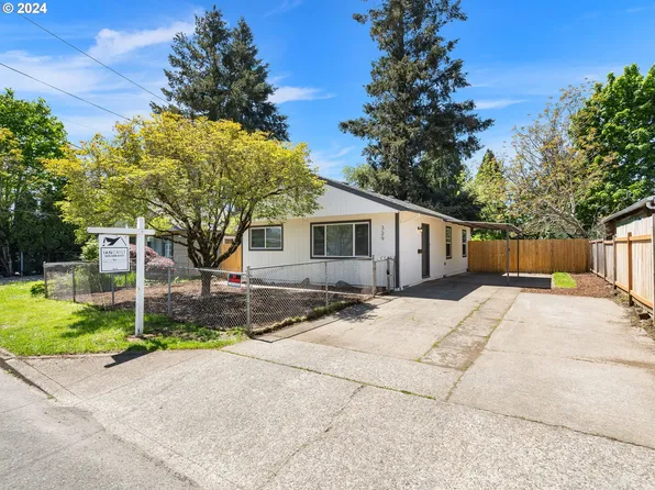 329 SE 89th Ave, Portland, OR 97216