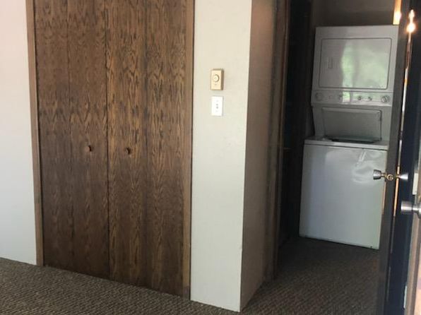 604 8th Ave NE APT 4, Stewartville, MN 55976