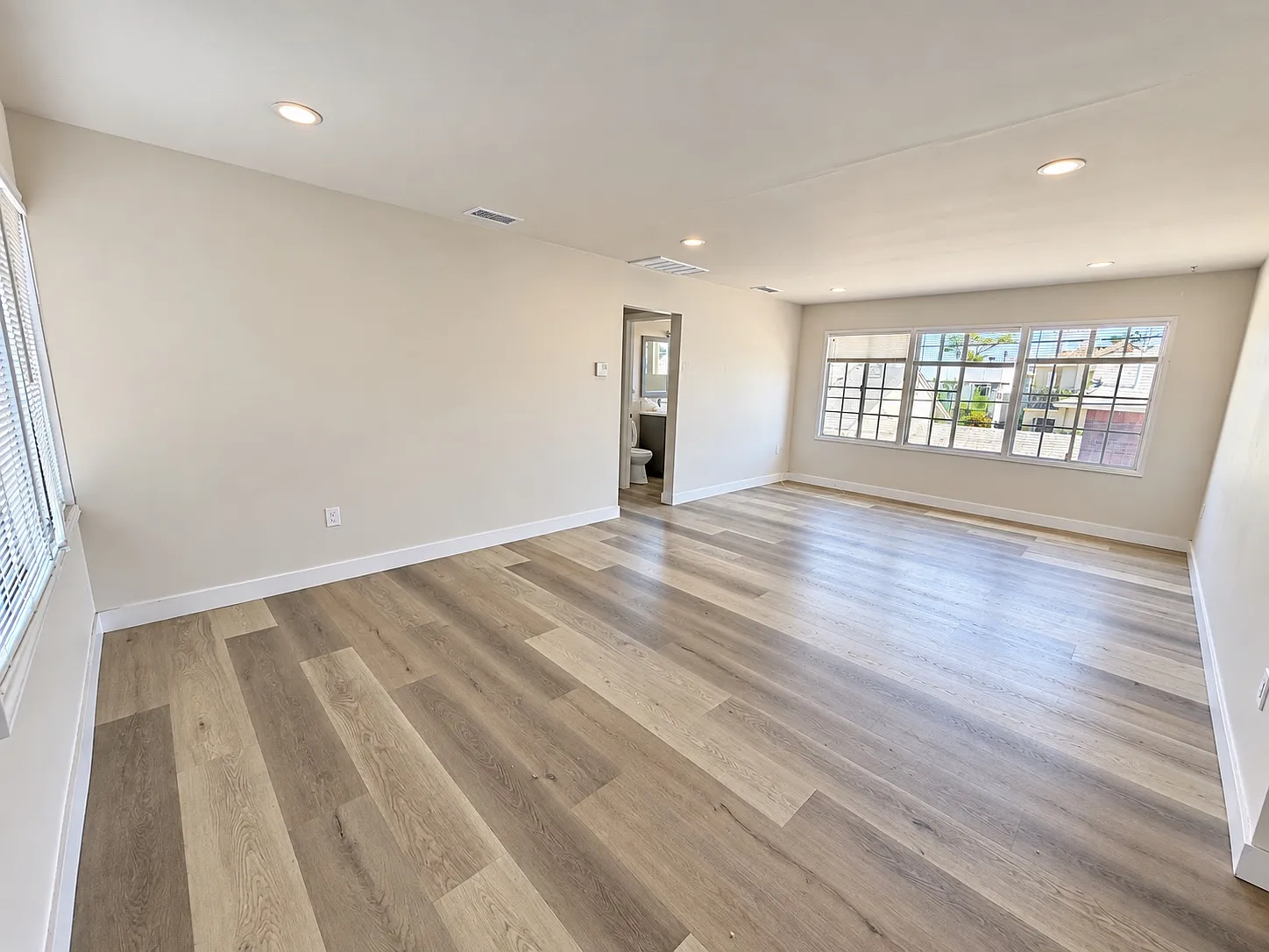 1 bed, 550 sqft, $2,595 — Photo 4