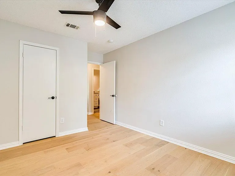 16517 Spotted Eagle Dr — Photo 16