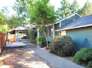 5525 NW Ridgemoor Ct, Portland, OR 97229