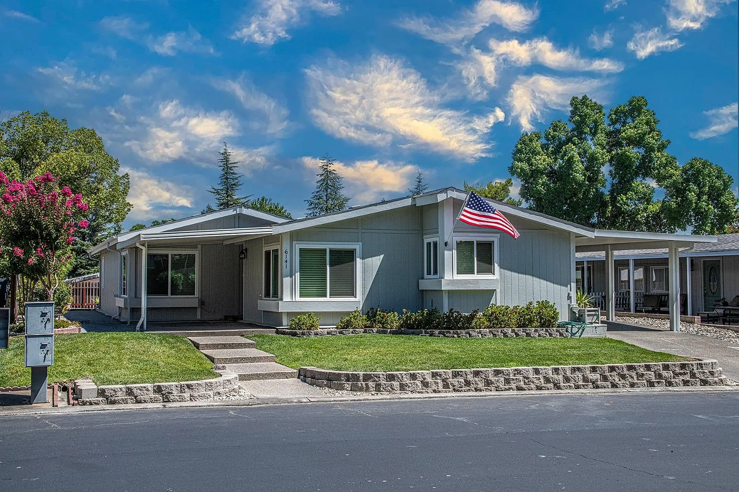 6141 Oak Lakes Ln photo 1
