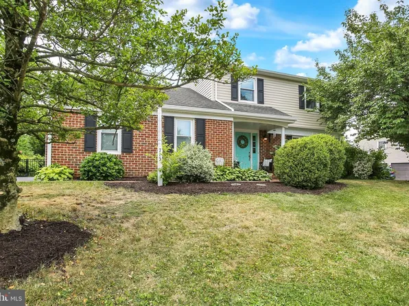 715 Russell Dr, Harrisburg, PA 17112