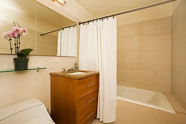 Sold by Temple Morrow LLC | media 1