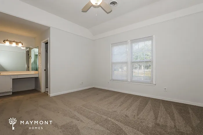 213 Berkshire Dr — Photo 9