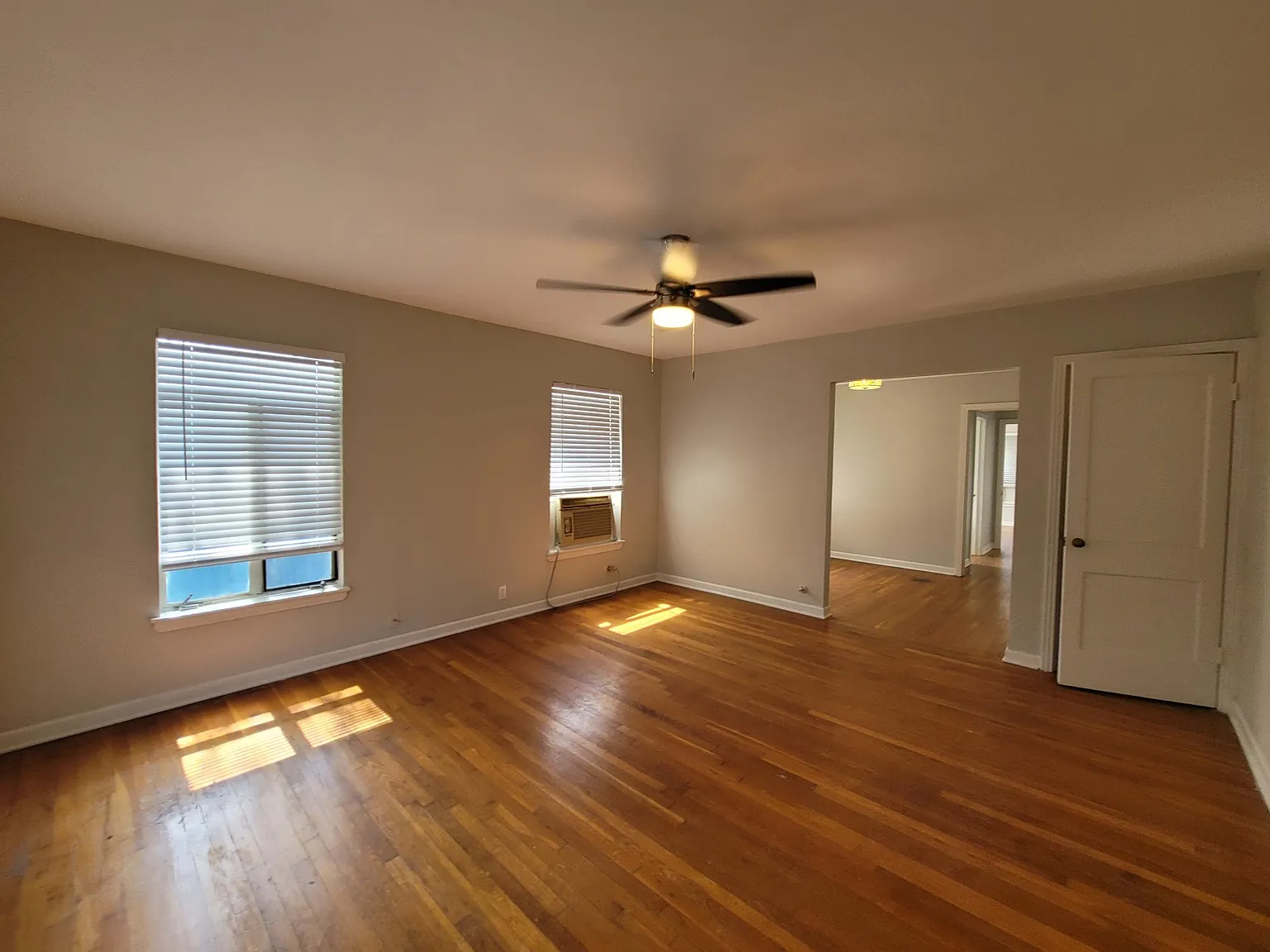 1 bed, 829 sqft, $950 — Photo 3