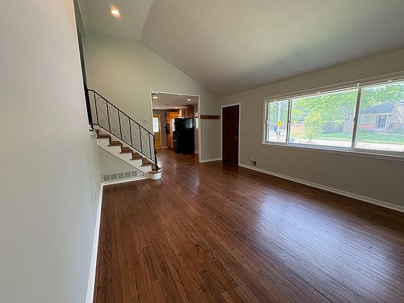5th image of 899 Bricker Blvd