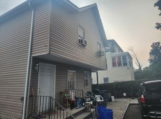 215 New St, Orange, NJ 07050
