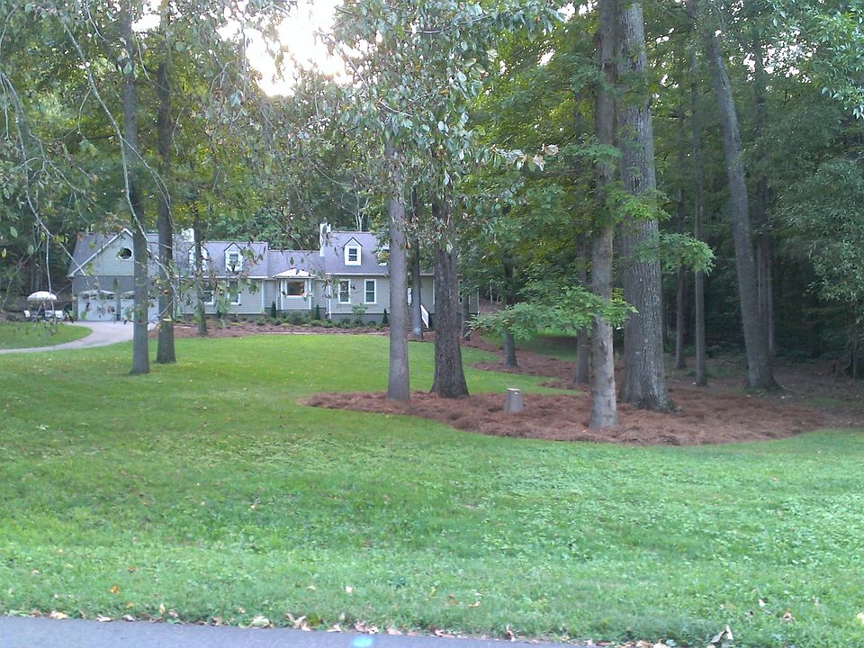 2nd image of 3911 Carmel Acres Dr