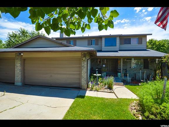 2nd image of 3665 W Winthrope Cir