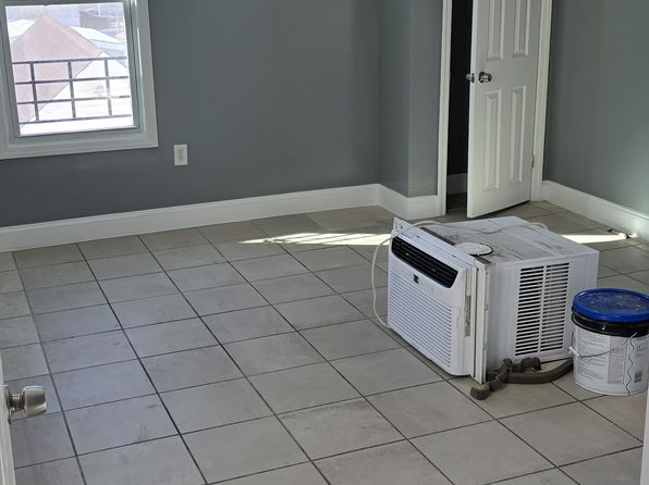 (undisclosed Address)