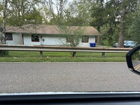 5th image of 703 Tipton Station Rd
