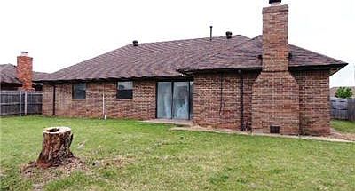 2nd image of 1828 Briarhill Dr