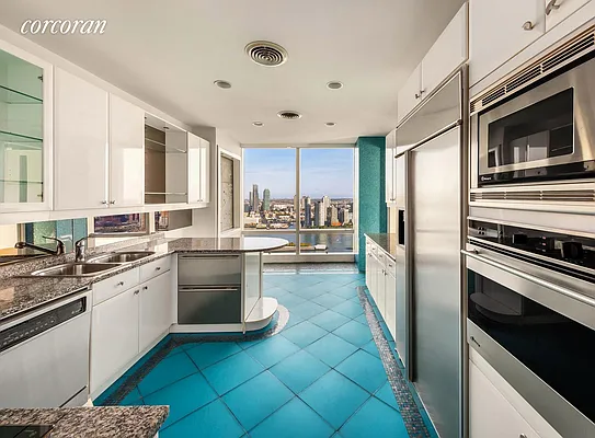 Sold by Corcoran | media 25