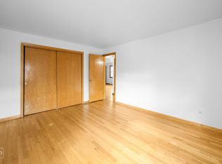 8421 W Bryn Mawr Ave APT 2S, Chicago, IL 60631