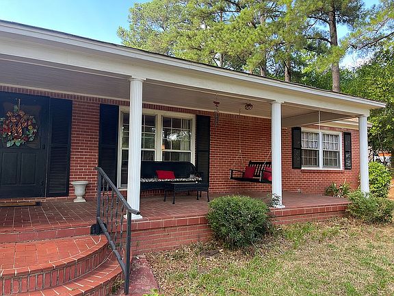 5th image of 406 Myrtle Dr