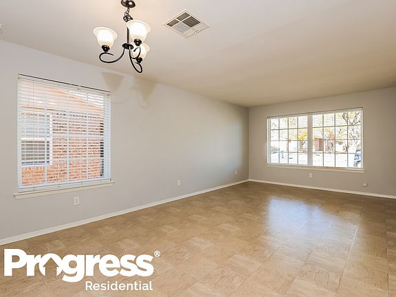 3rd image of 4744 Loma Blanca Dr