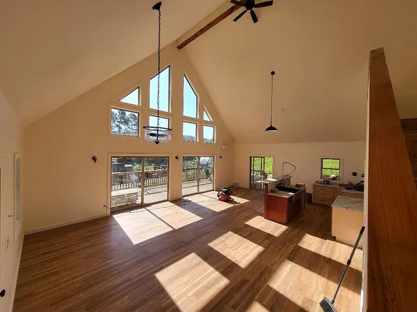494 Indianola Rd, Eureka, CA 95503