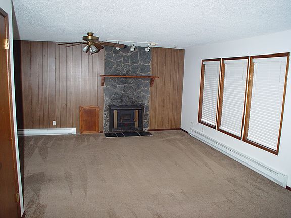 5th image of 10112 NW 26th Ave