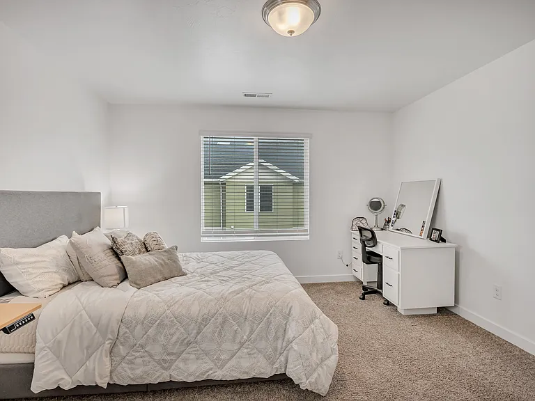 5176 W Duet Dr — Photo 17
