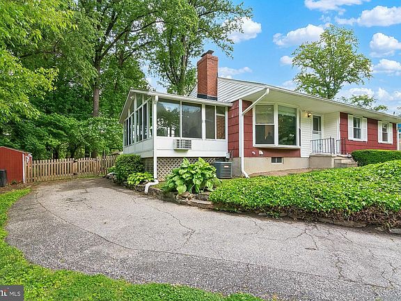 5th image of 8805 Littlewood Rd