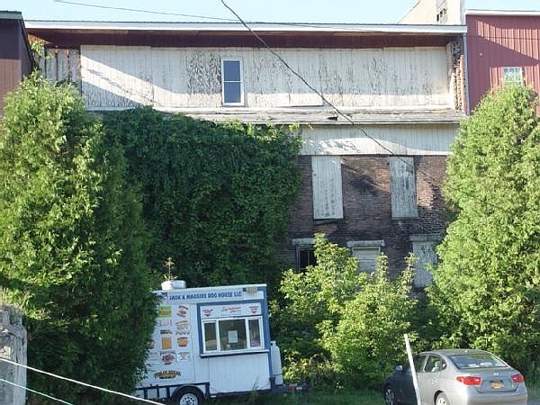 2nd image of 372 W Main St