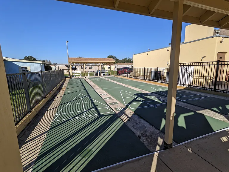 Paddock Park South — Photo 19