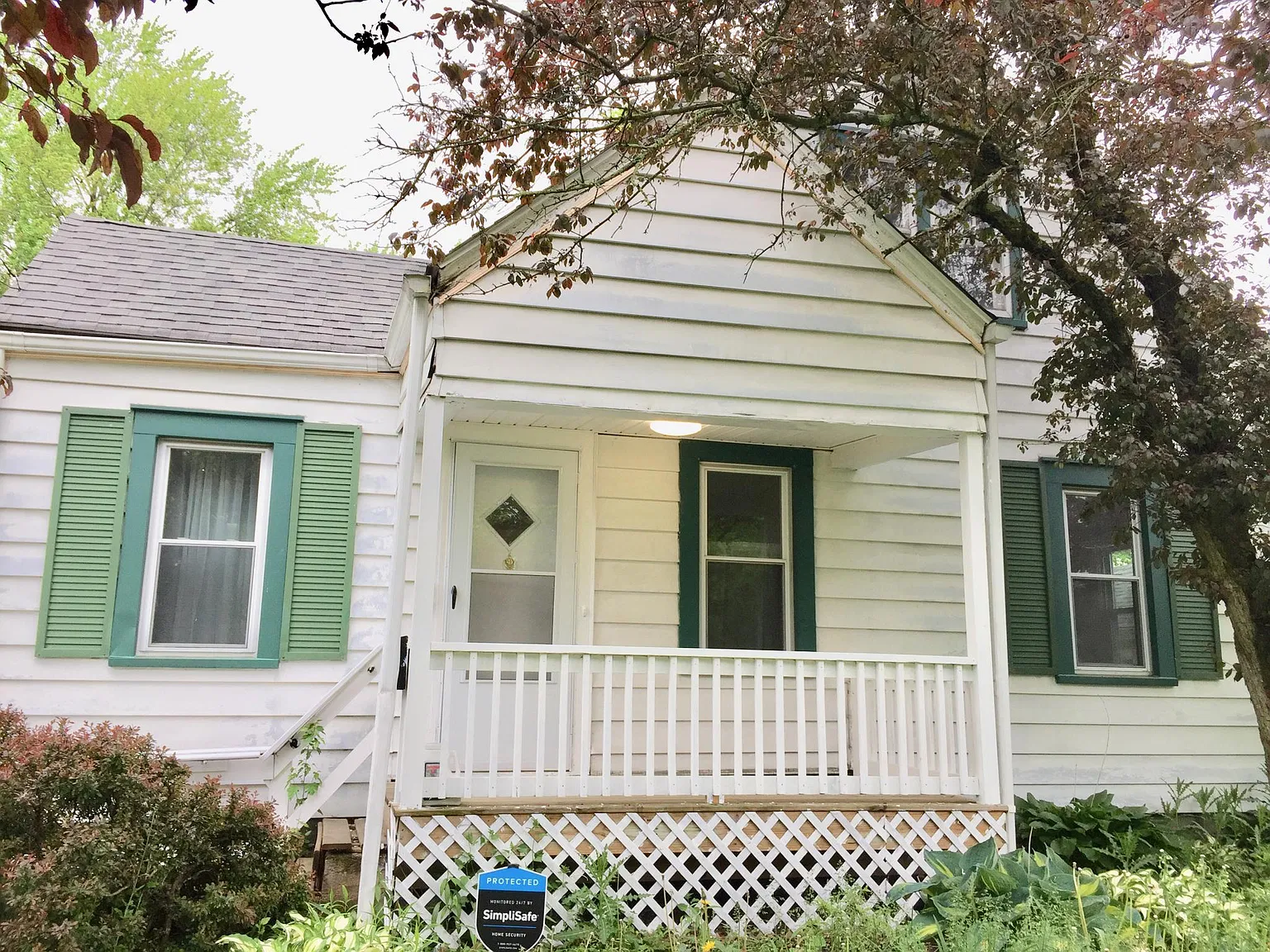 3 bed, 1548 sqft, $1,450 — Photo 1
