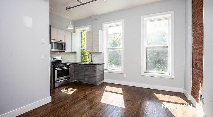 2nd image of 957 Kelly St APT 2