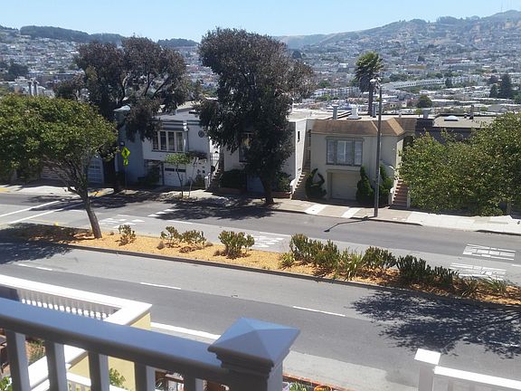 4th image of 112 Monterey Blvd