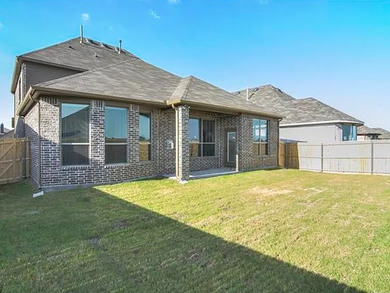 944 Lake Meadow Ln — Photo 22