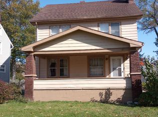 385 Oak Knoll Ave SE, Warren, OH