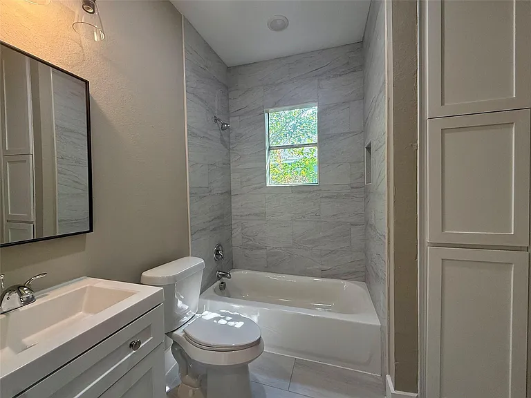1816 Ryon St — Photo 8