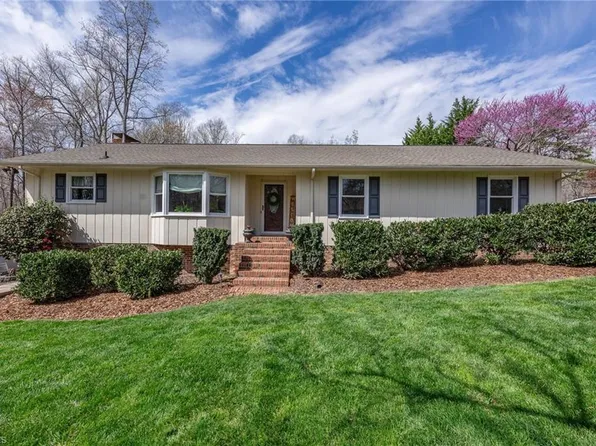 266 Pine Valley Rd, Thomasville, NC 27360