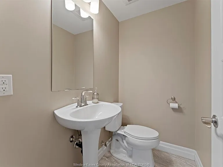 5840 Newman Blvd #209 — Photo 10