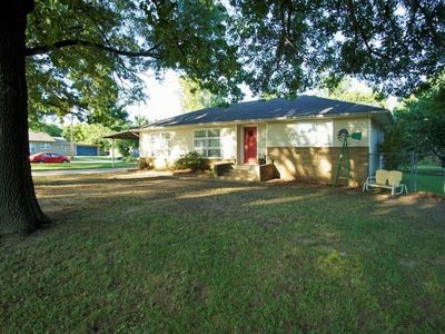302 S 9th St, Okemah, OK, 74859