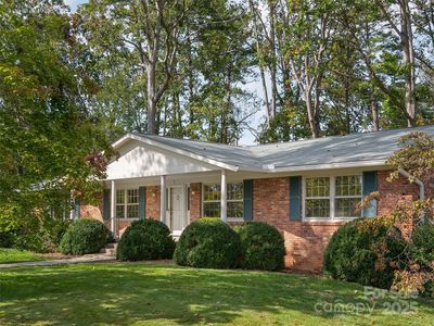 7 E Fox Chase Rd, Asheville, NC, 28804